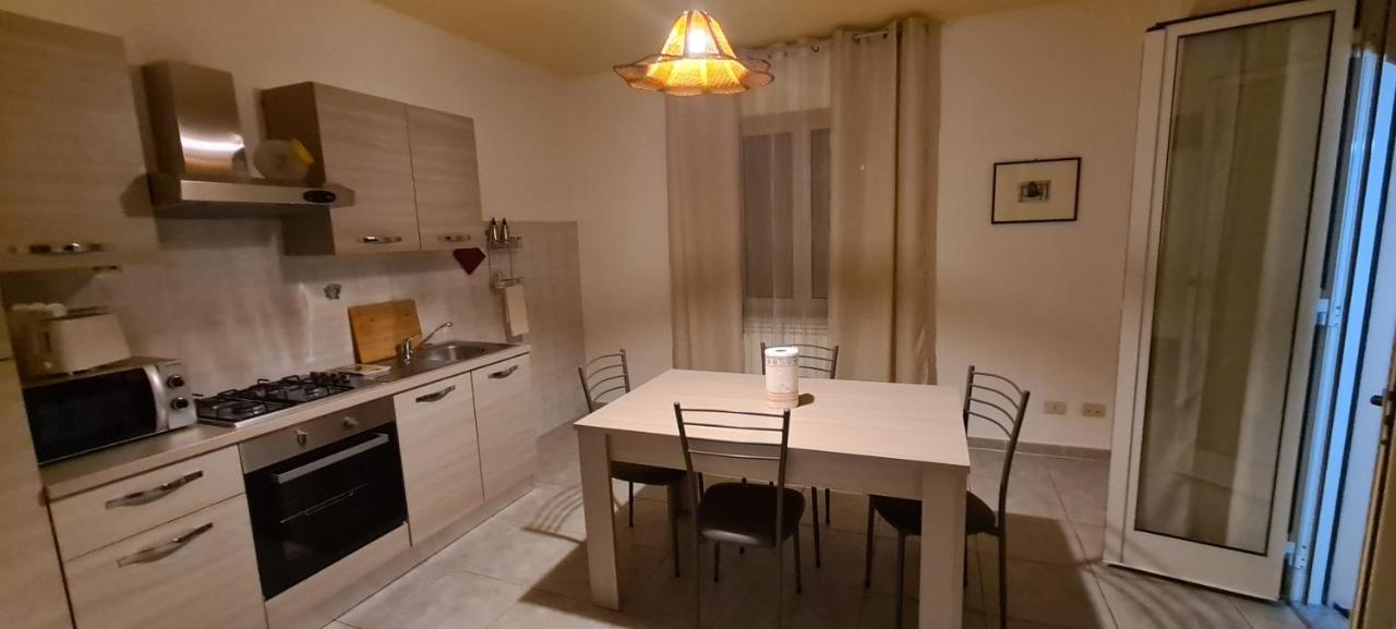 Kolbe'S House Apartment Siniscola Bagian luar foto
