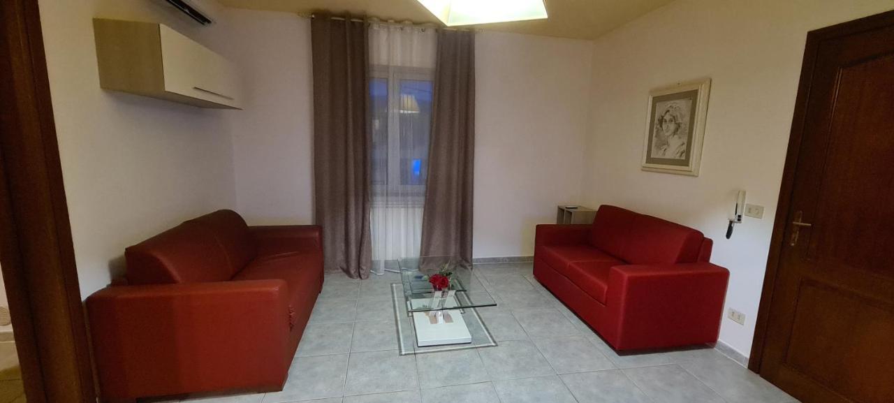 Kolbe'S House Apartment Siniscola Bagian luar foto