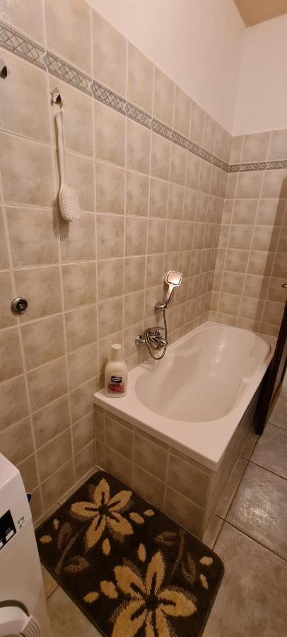 Kolbe'S House Apartment Siniscola Bagian luar foto
