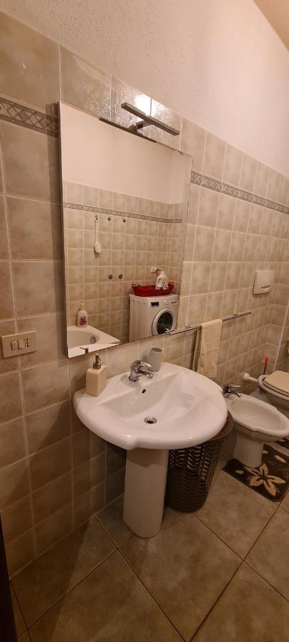 Kolbe'S House Apartment Siniscola Bagian luar foto
